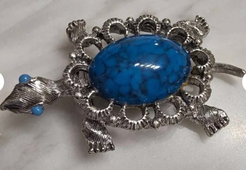 Vintage Sarah Coventry Silver Tone Blue Faux Turquoise Turtle Brooch